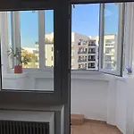 Апартаменты Evan Cozy Flat With Balcony & Parking, 13 September Бухарест