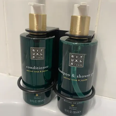 Evan Cozy Flat With Balcony & Parking, 13 September شقة *