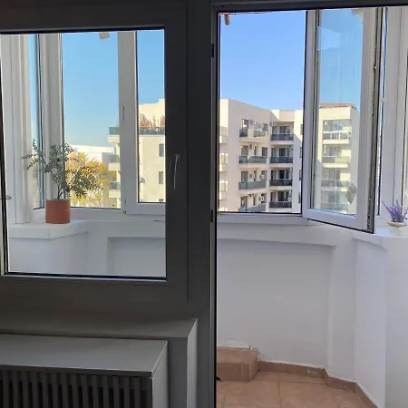 شقة Evan Cozy Flat With Balcony & Parking, 13 September بوخارست