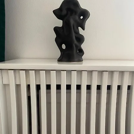 شقة Evan Cozy Flat With Balcony & Parking, 13 September *