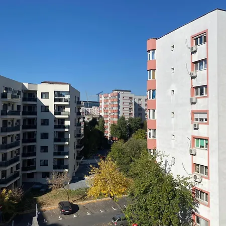 Evan Cozy Flat With Balcony & Parking, 13 September Apartment