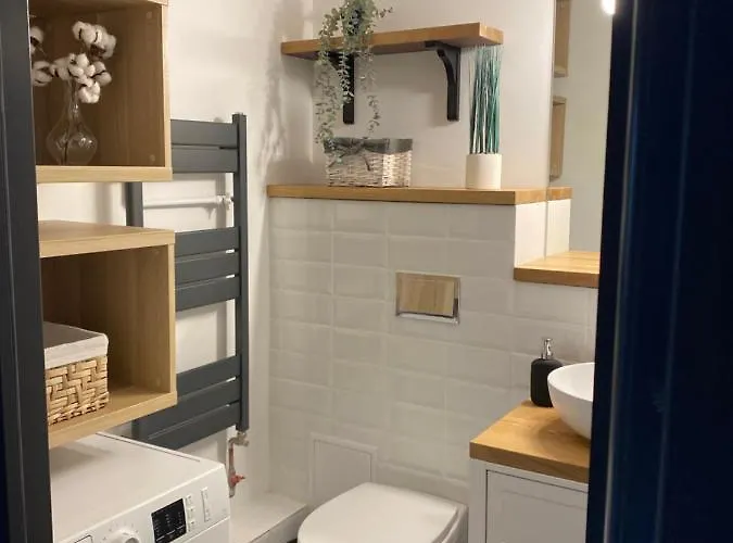 Evan Cozy Flat With Balcony & Parking, 13 September * Bucareste