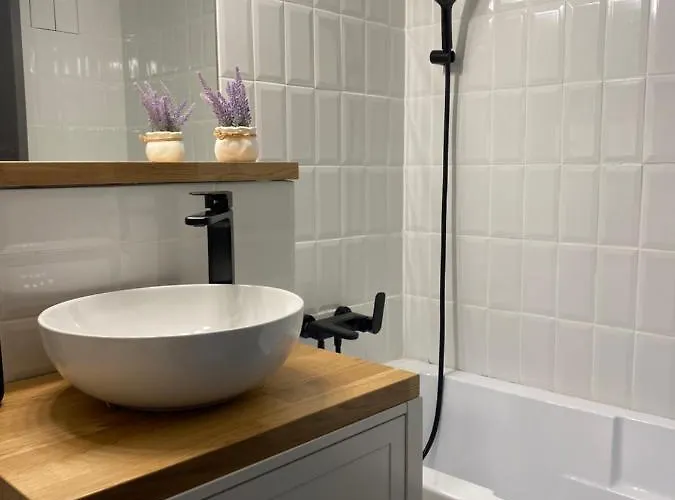 Evan Cozy Flat With Balcony & Parking, 13 September Daire Bükreş