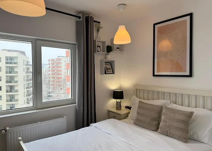 Lejlighed Evan Cozy Flat With Balcony & Parking, 13 September